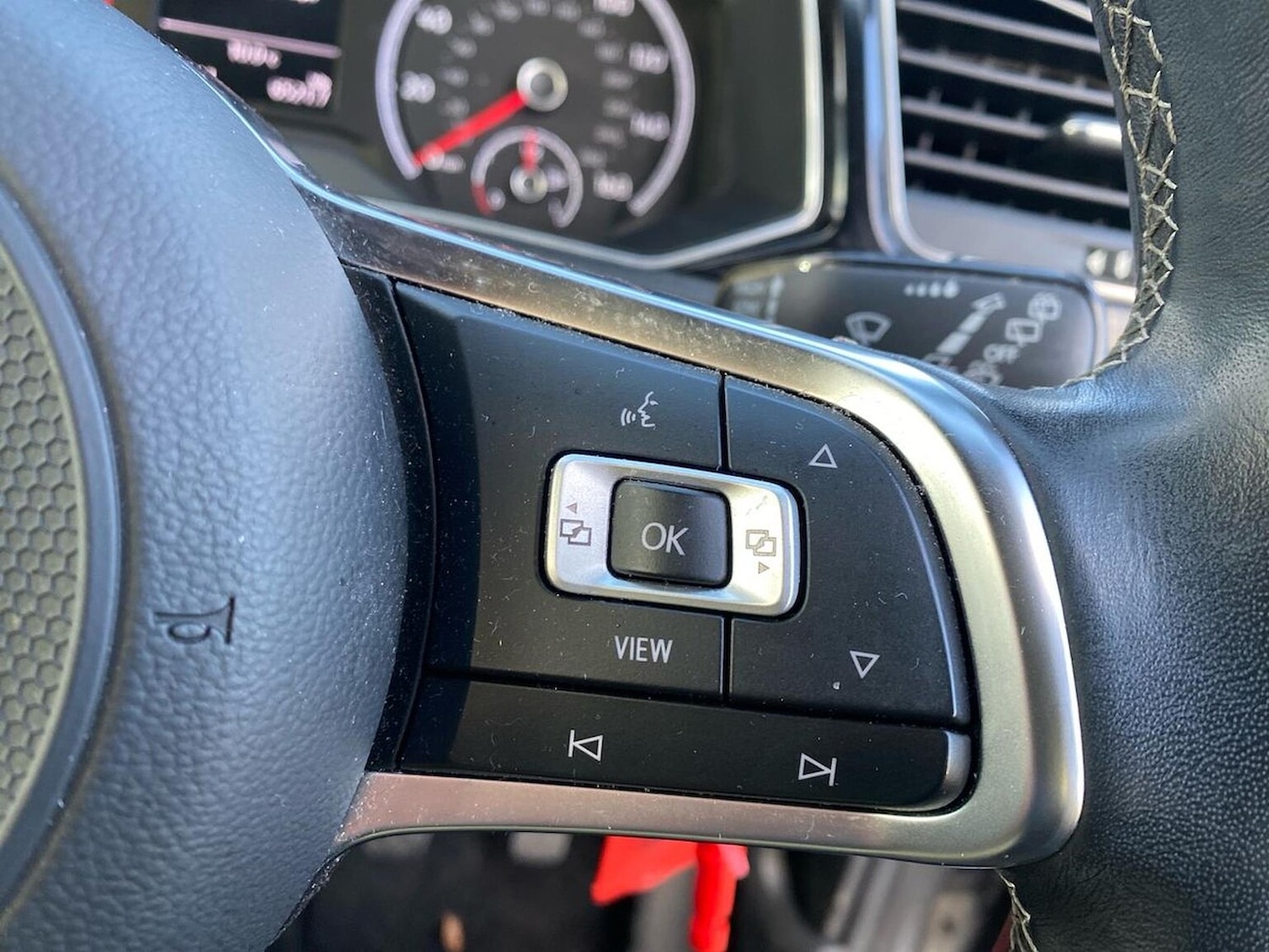 Used Volkswagen T-Roc 2021 for sale - 76735595: Photo 27