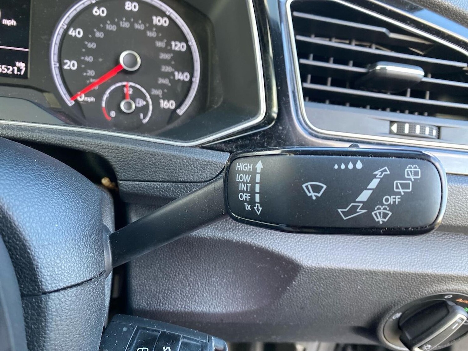 Used Volkswagen T-Roc 2021 for sale - 76735595: Photo 29