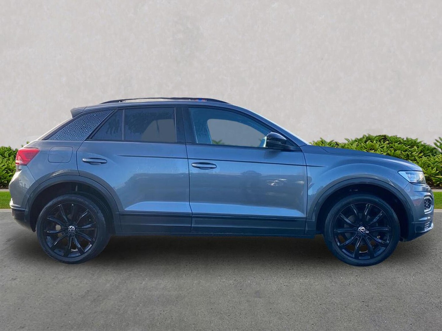 Used Volkswagen T-Roc 2021 for sale - 76735595: Photo 3