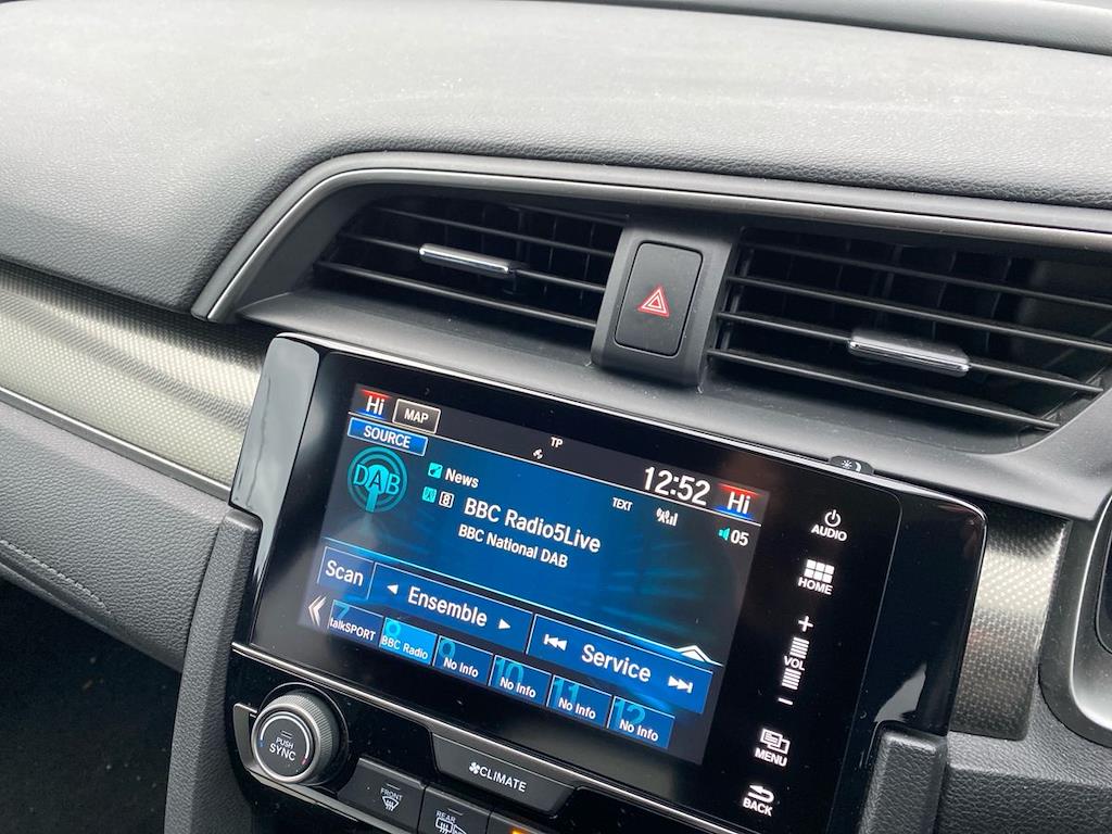 Used Honda Civic 2017 for sale - 76892116: Photo 11