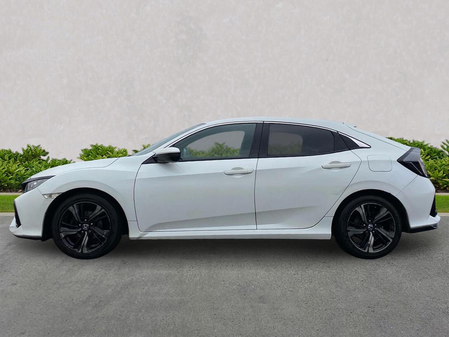 Used Honda Civic 2017 for sale - 76892116: Photo 19