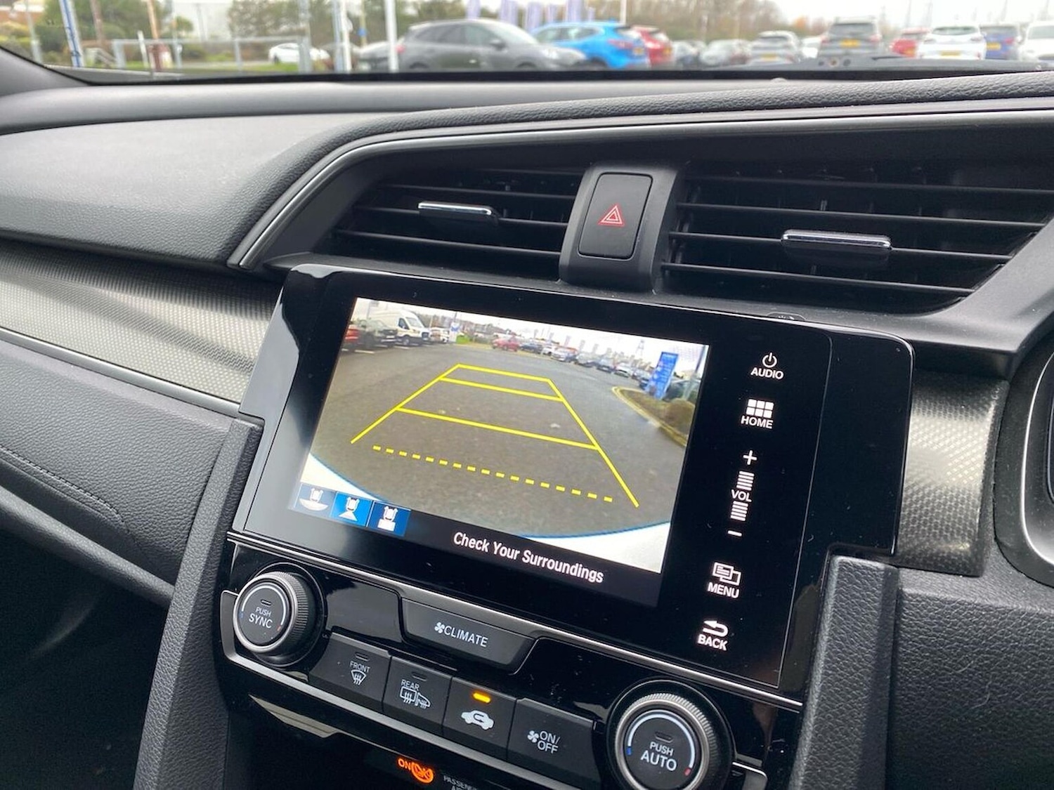 Used Honda Civic 2017 for sale - 76892116: Photo 23