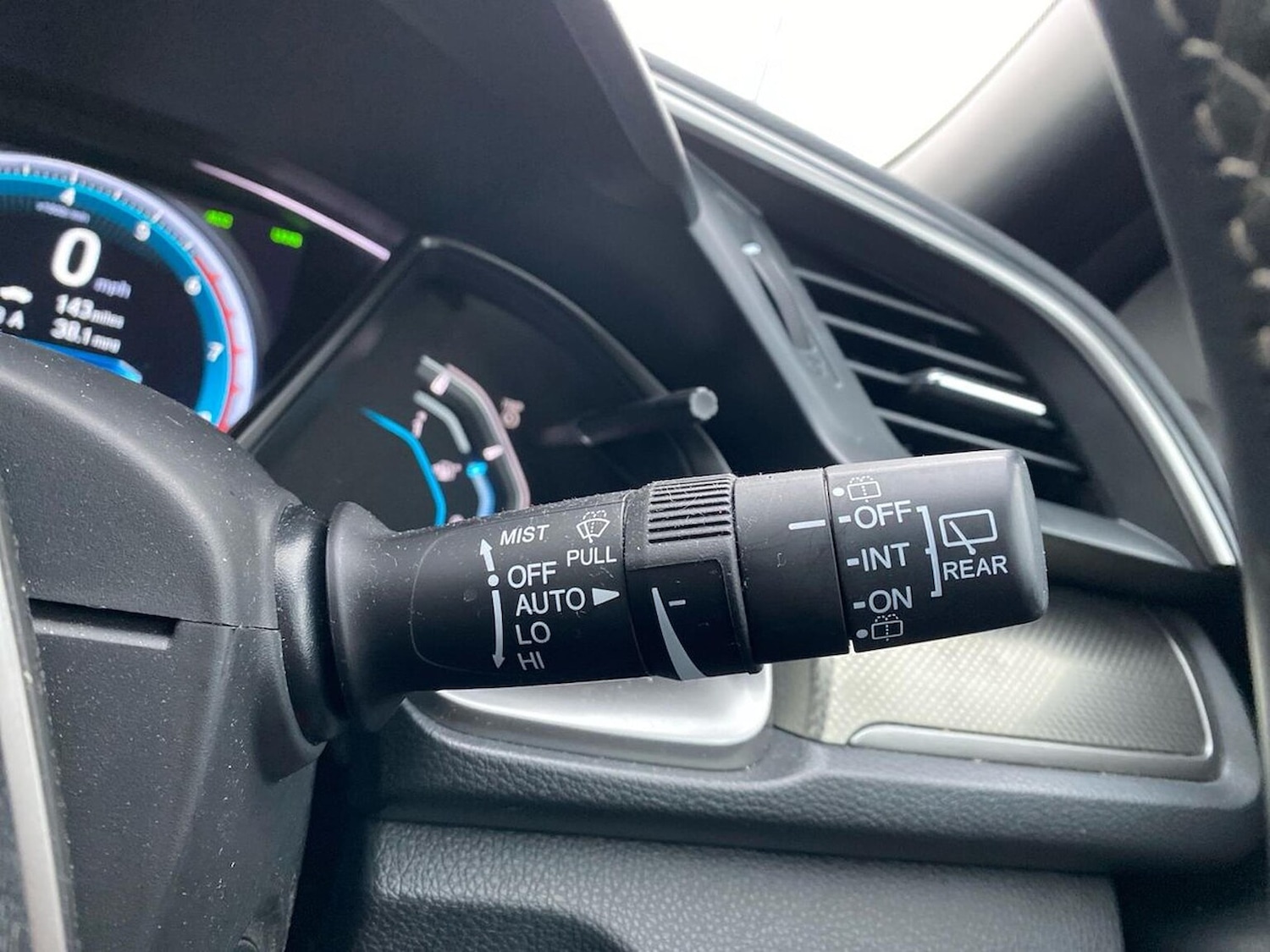 Used Honda Civic 2017 for sale - 76892116: Photo 29