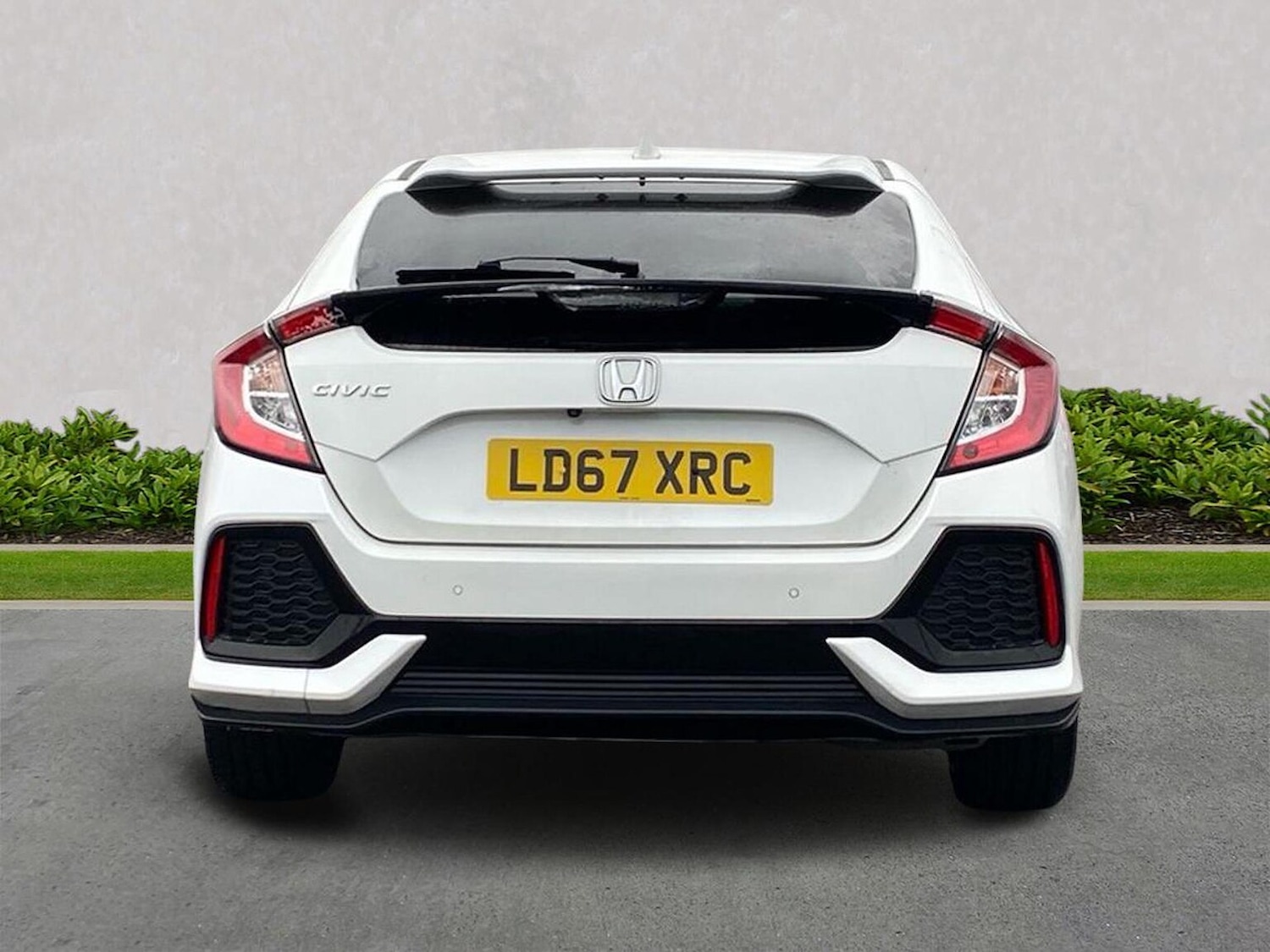 Used Honda Civic 2017 for sale - 76892116: Photo 4