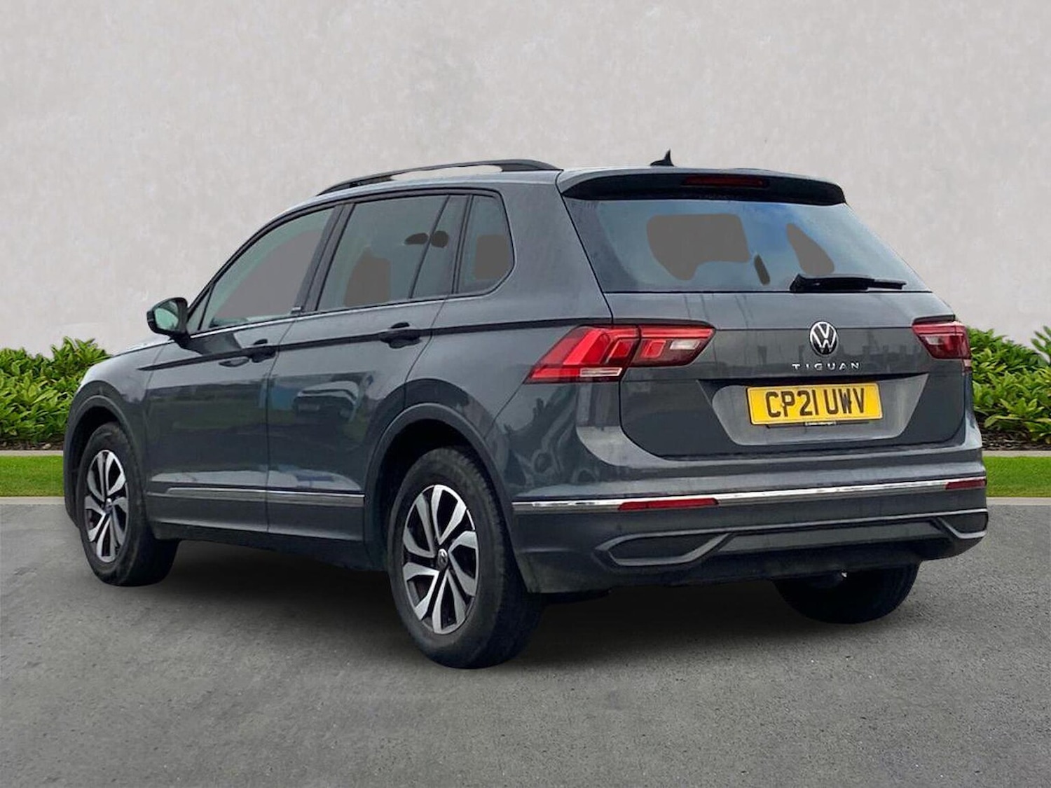 Used Volkswagen Tiguan 2021 for sale - 76253684: Photo 2