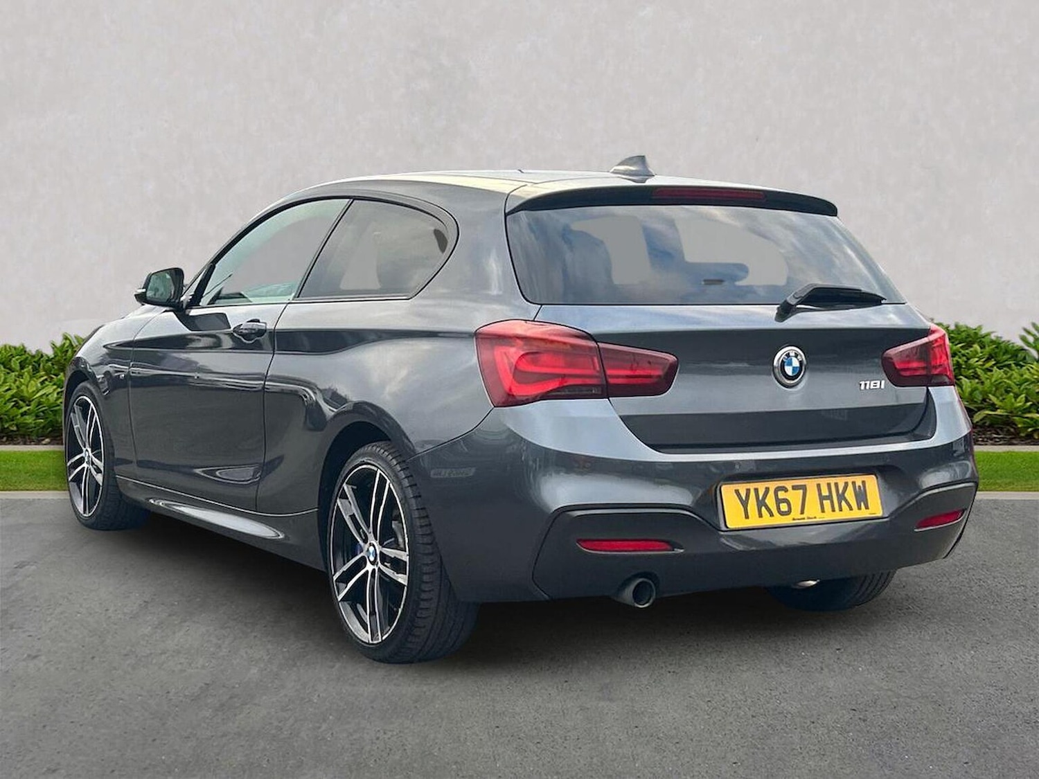 Used BMW 1 Series 2017 for sale - 76510777: Photo 2