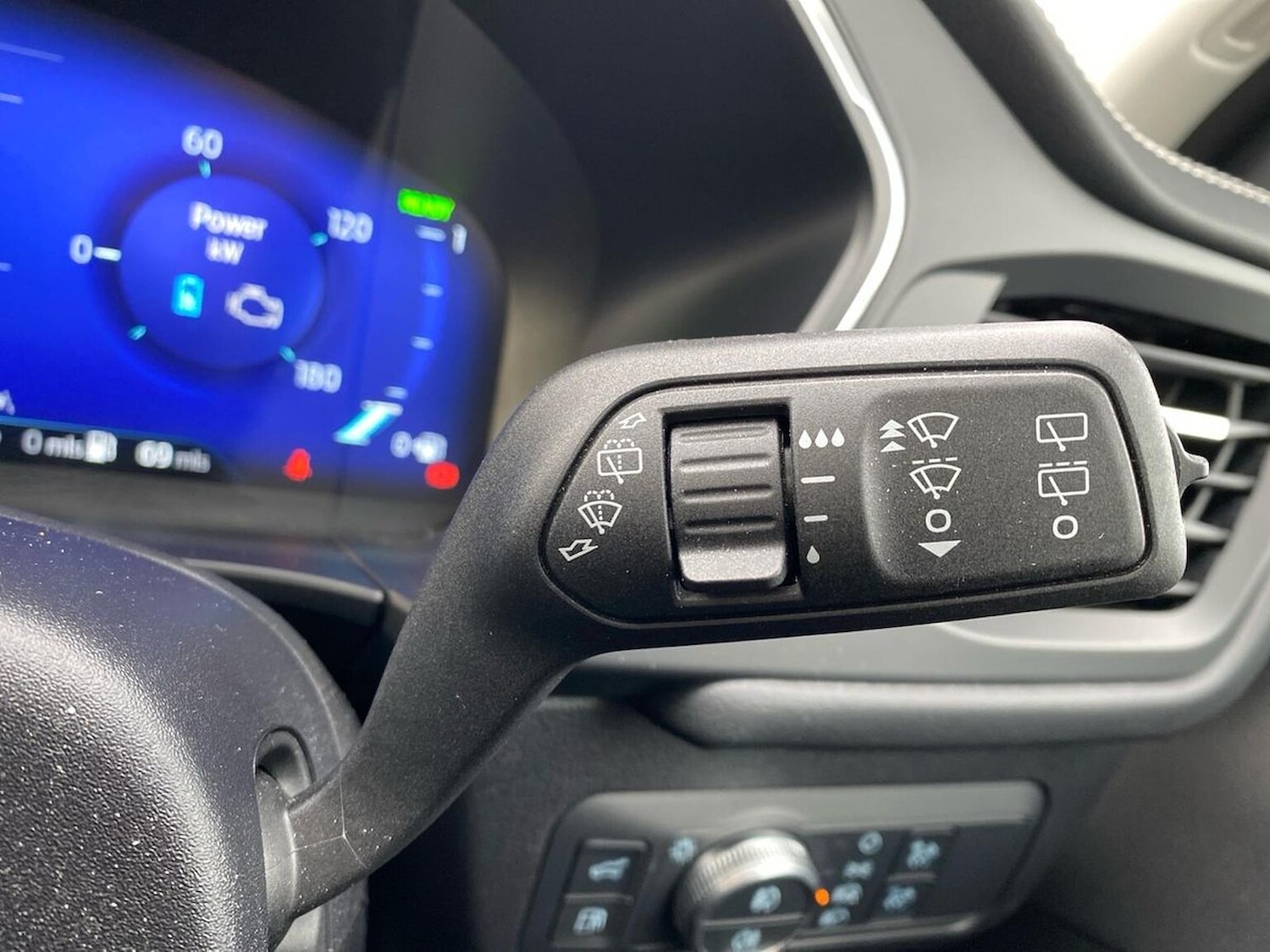 Used Ford Kuga 2023 for sale - 76365045: Photo 29