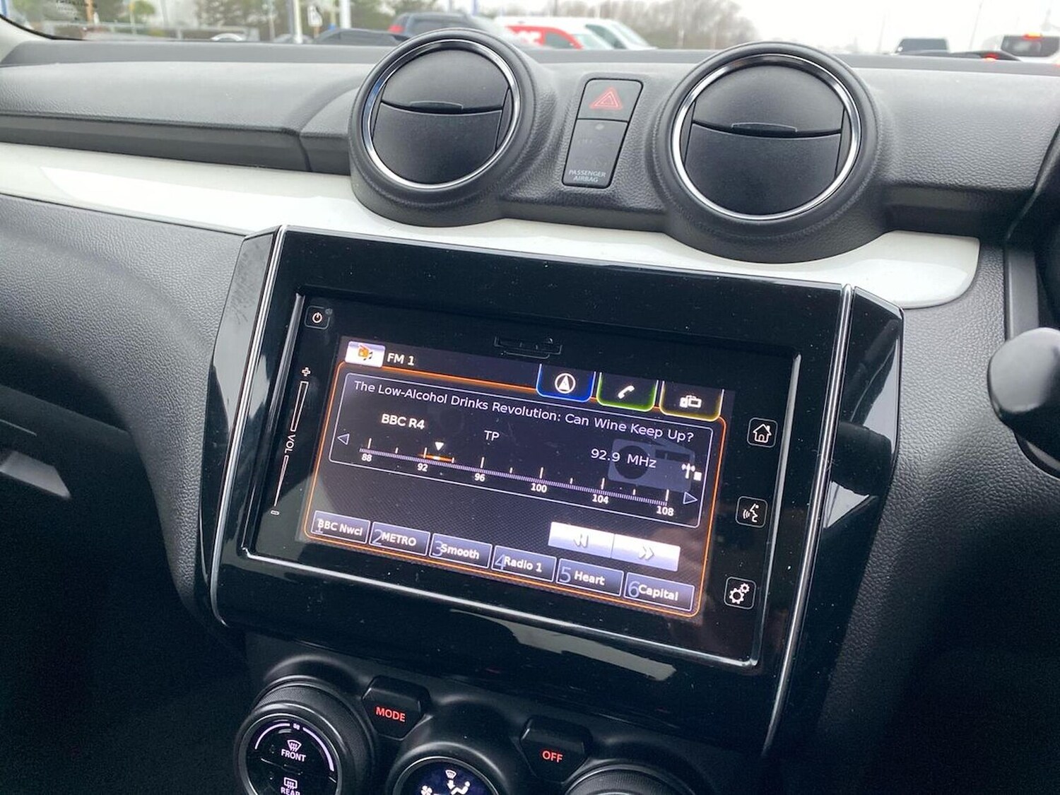 Used Suzuki Swift 2017 for sale - 77759381: Photo 11