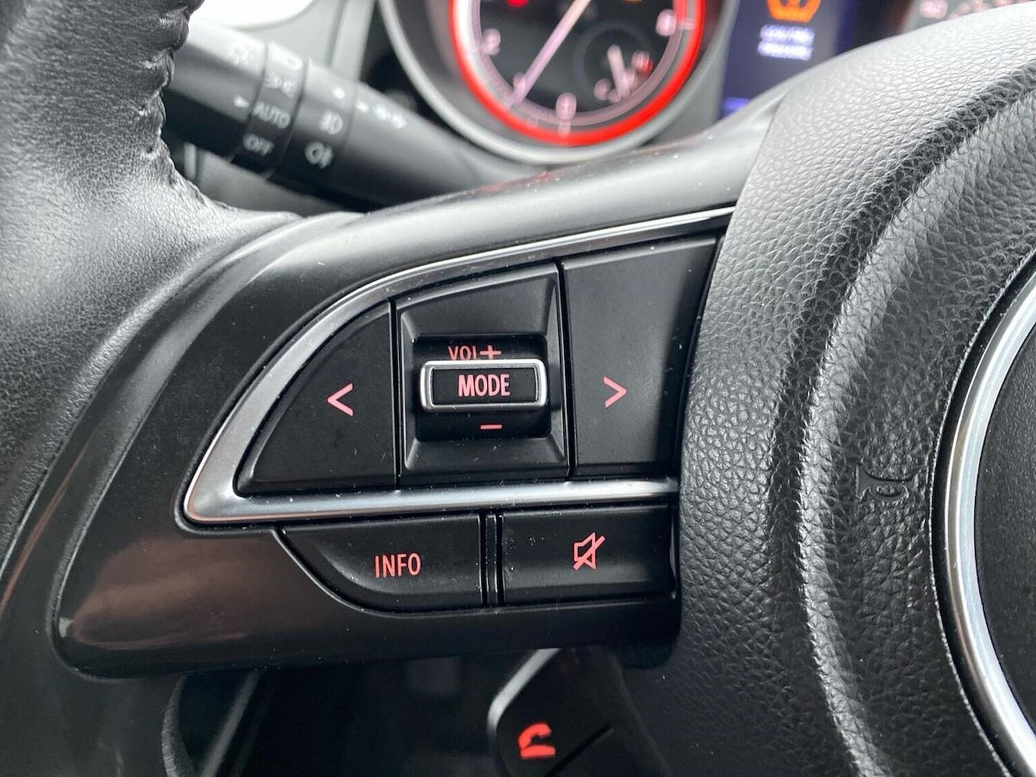 Used Suzuki Swift 2017 for sale - 77759381: Photo 26