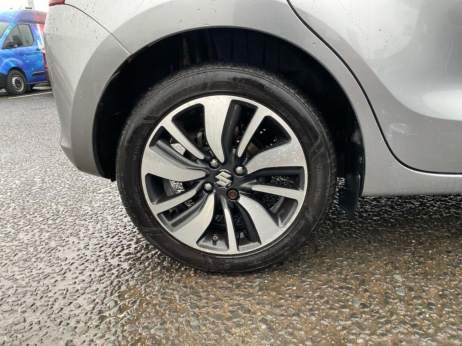 Used Suzuki Swift 2017 for sale - 77759381: Photo 6