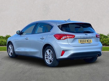 Used Ford Focus 2018 for sale - 76187176: Photo 2