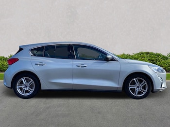 Used Ford Focus 2018 for sale - 76187176: Photo 3