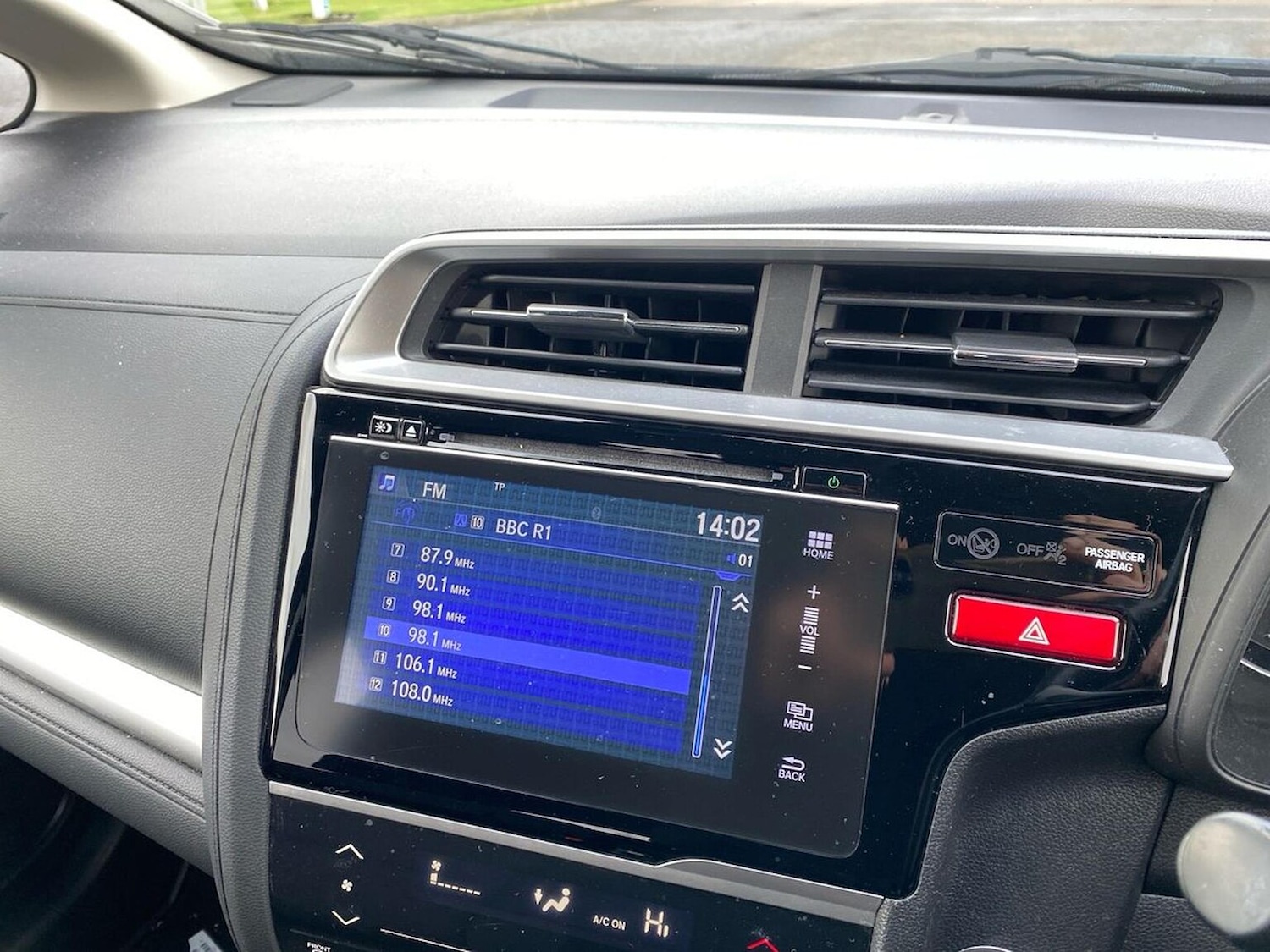 Used Honda Jazz 2017 for sale - 76402440: Photo 11