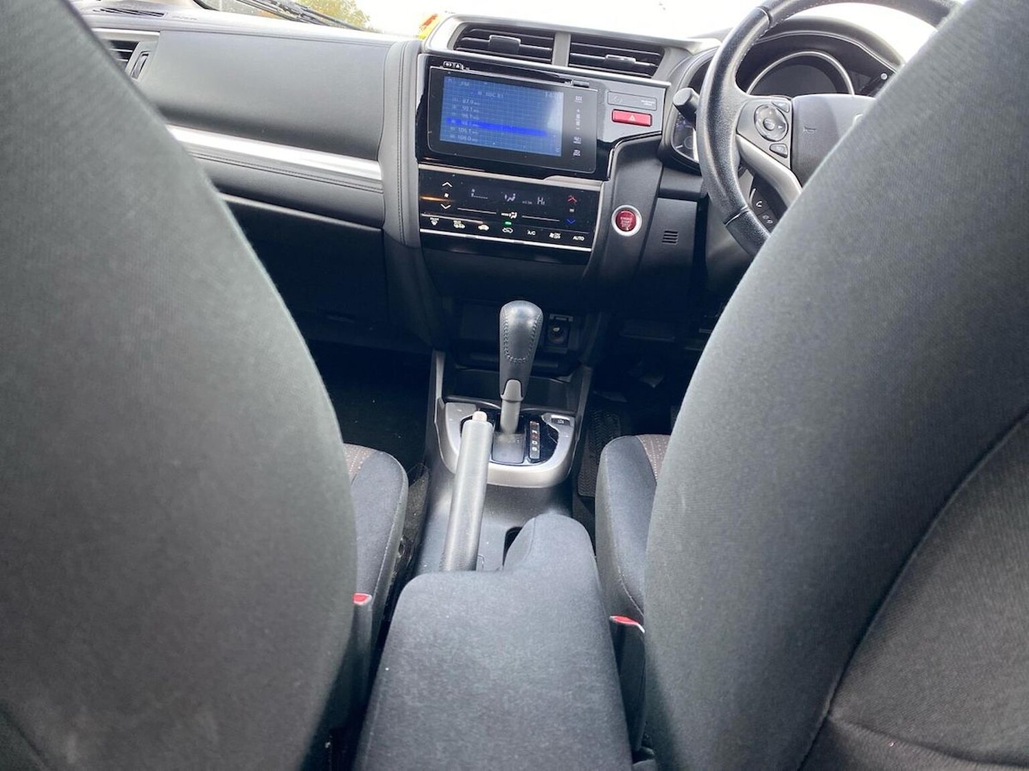 Used Honda Jazz 2017 for sale - 76402440: Photo 13