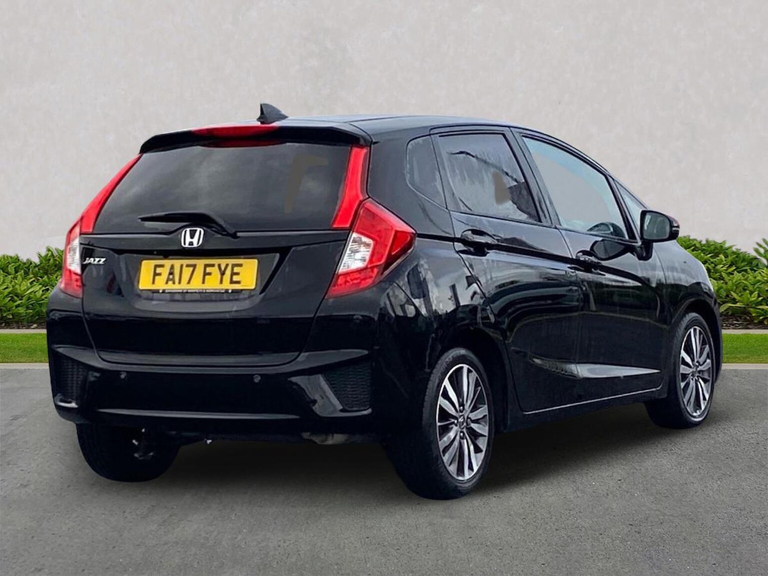 Used Honda Jazz 2017 for sale - 76402440: Photo 18