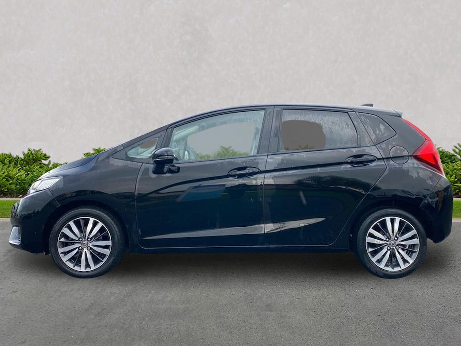 Used Honda Jazz 2017 for sale - 76402440: Photo 19