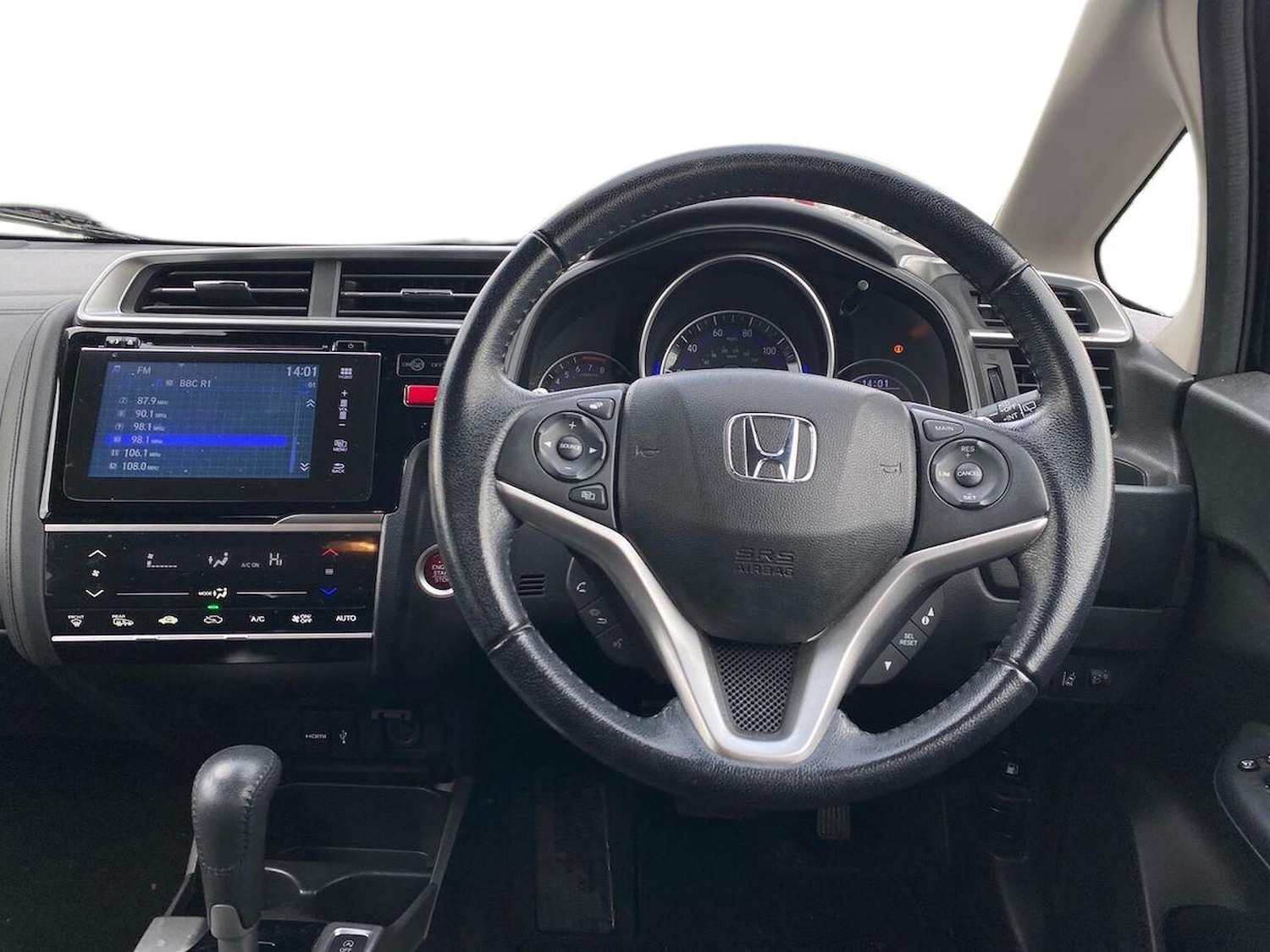 Used Honda Jazz 2017 for sale - 76402440: Photo 9