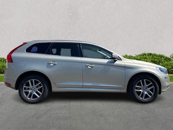 Used Volvo XC60 2017 for sale - 75524511: Photo