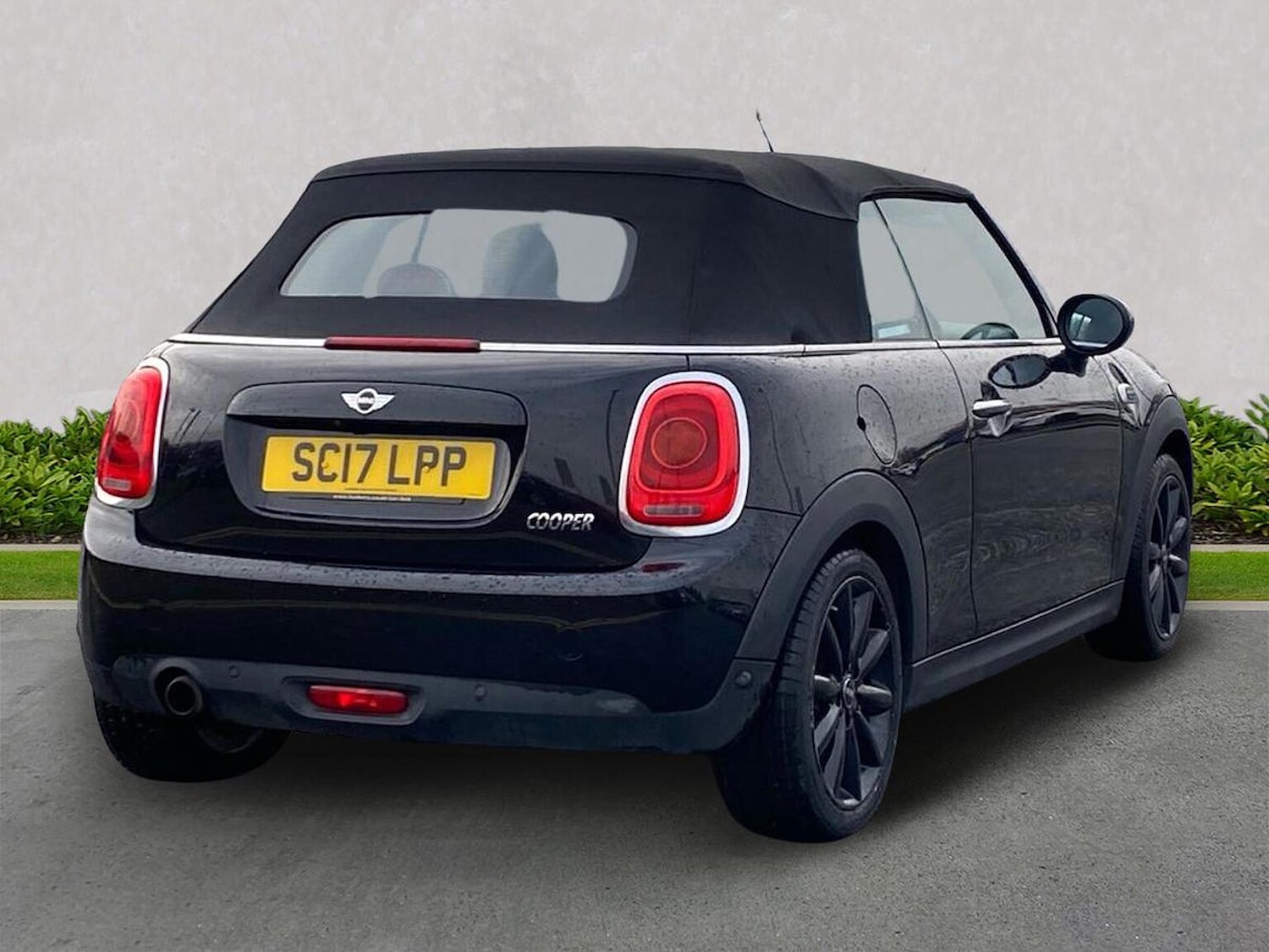 Used MINI Convertible 2017 for sale - 77489491: Photo 2