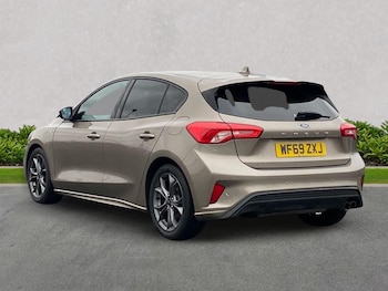 Used Ford Focus 2019 for sale - 76264375: Photo 2