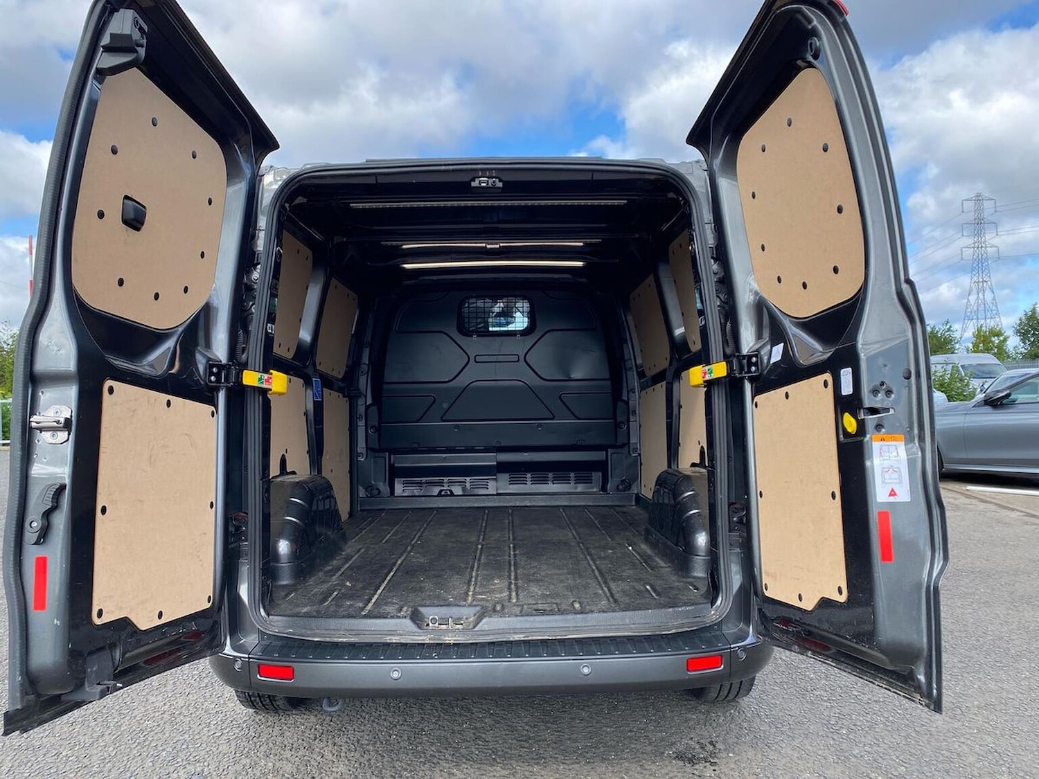 Used Ford Transit Custom 2023 for sale - 78090991: Photo 17