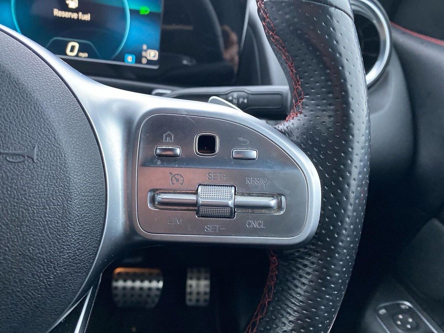 Used Mercedes-Benz GLB 2021 for sale - 77802115: Photo 27