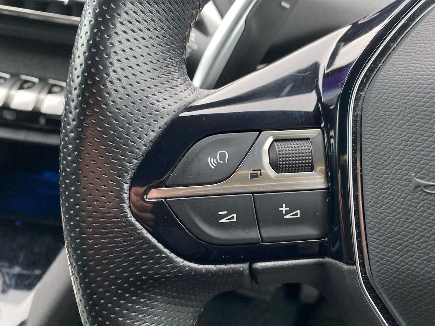 Used Peugeot 3008 2020 for sale - 76963479: Photo 26