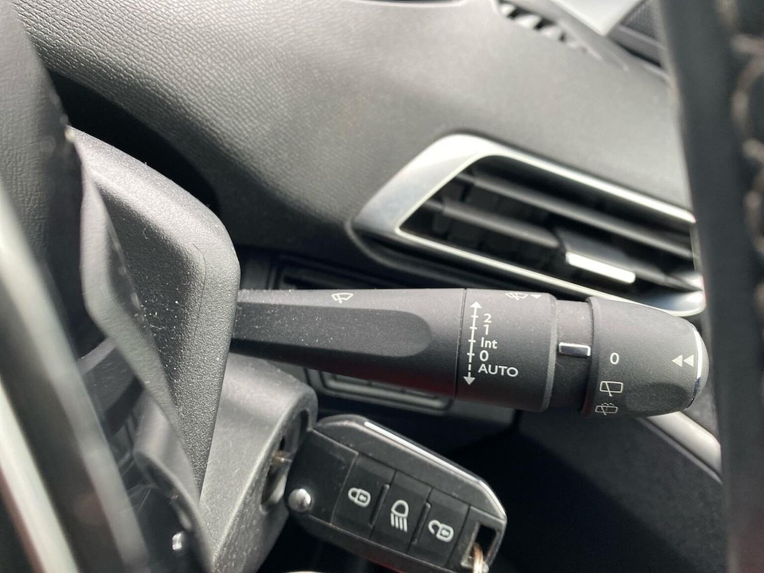 Used Peugeot 3008 2017 for sale - 76578343: Photo 29