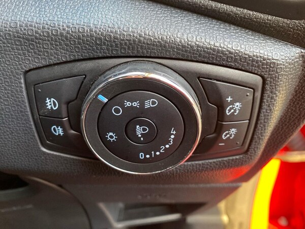 Used Ford Ecosport 2018 for sale - 76219192: Photo 21