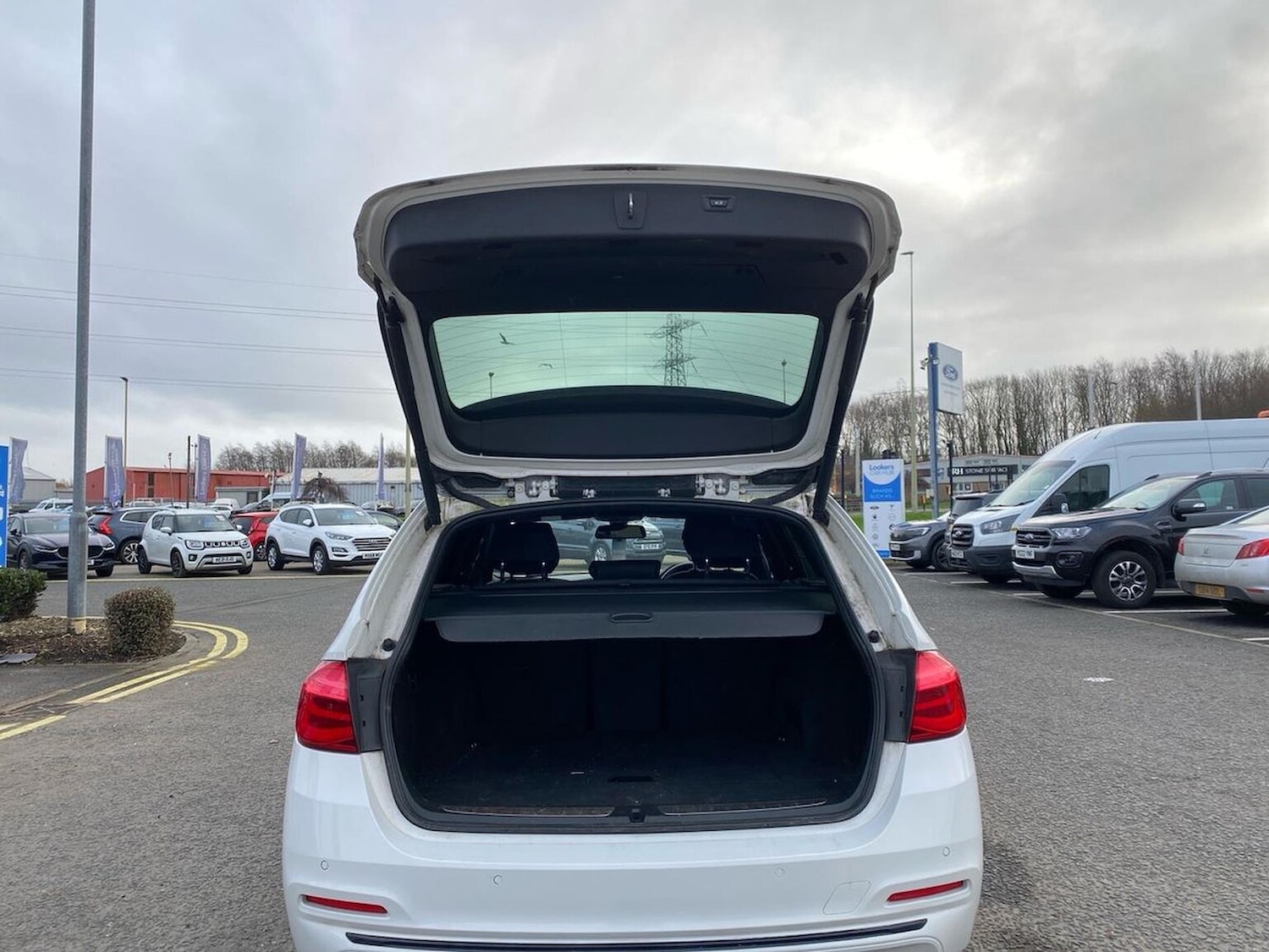 Used BMW 3 Series 2017 for sale - 77062279: Photo 19