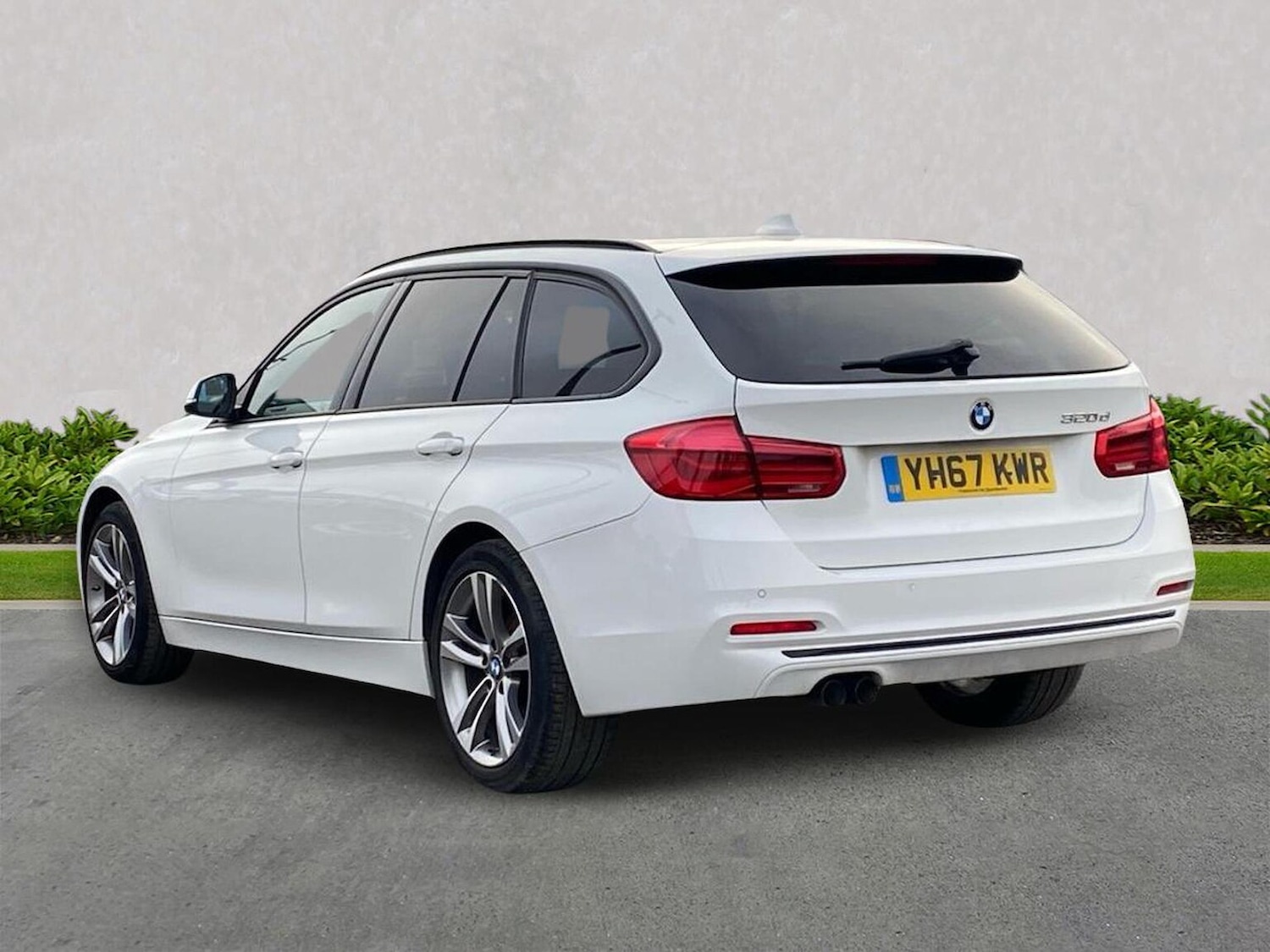 Used BMW 3 Series 2017 for sale - 77062279: Photo 2