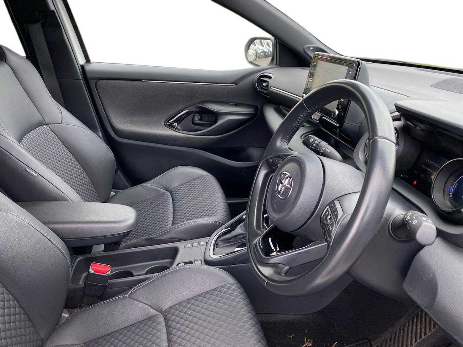 Used Toyota Yaris 2020 for sale - 76316463: Photo 15