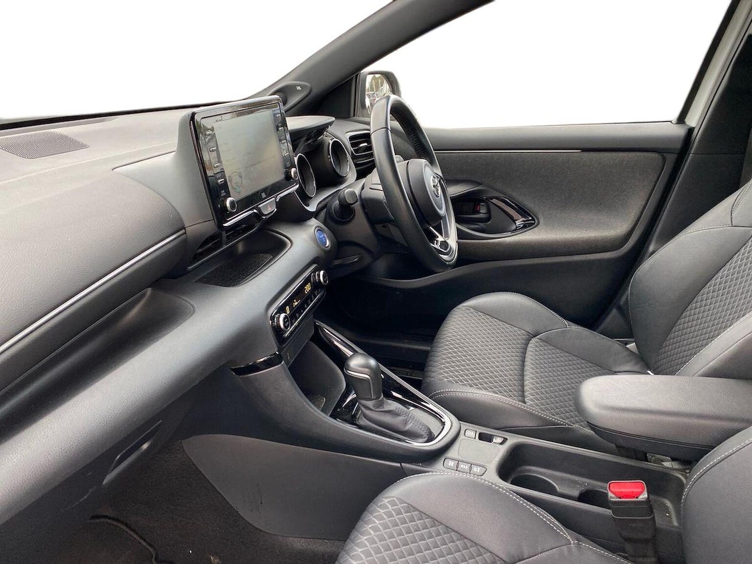 Used Toyota Yaris 2020 for sale - 76316463: Photo 7