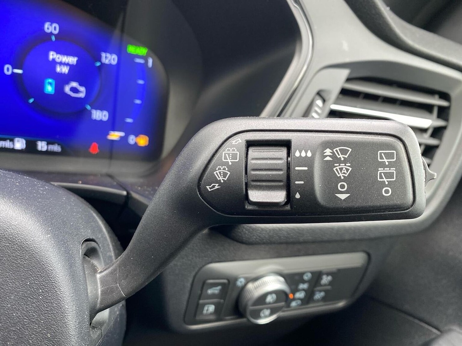 Used Ford Kuga 2020 for sale - 76369125: Photo 29