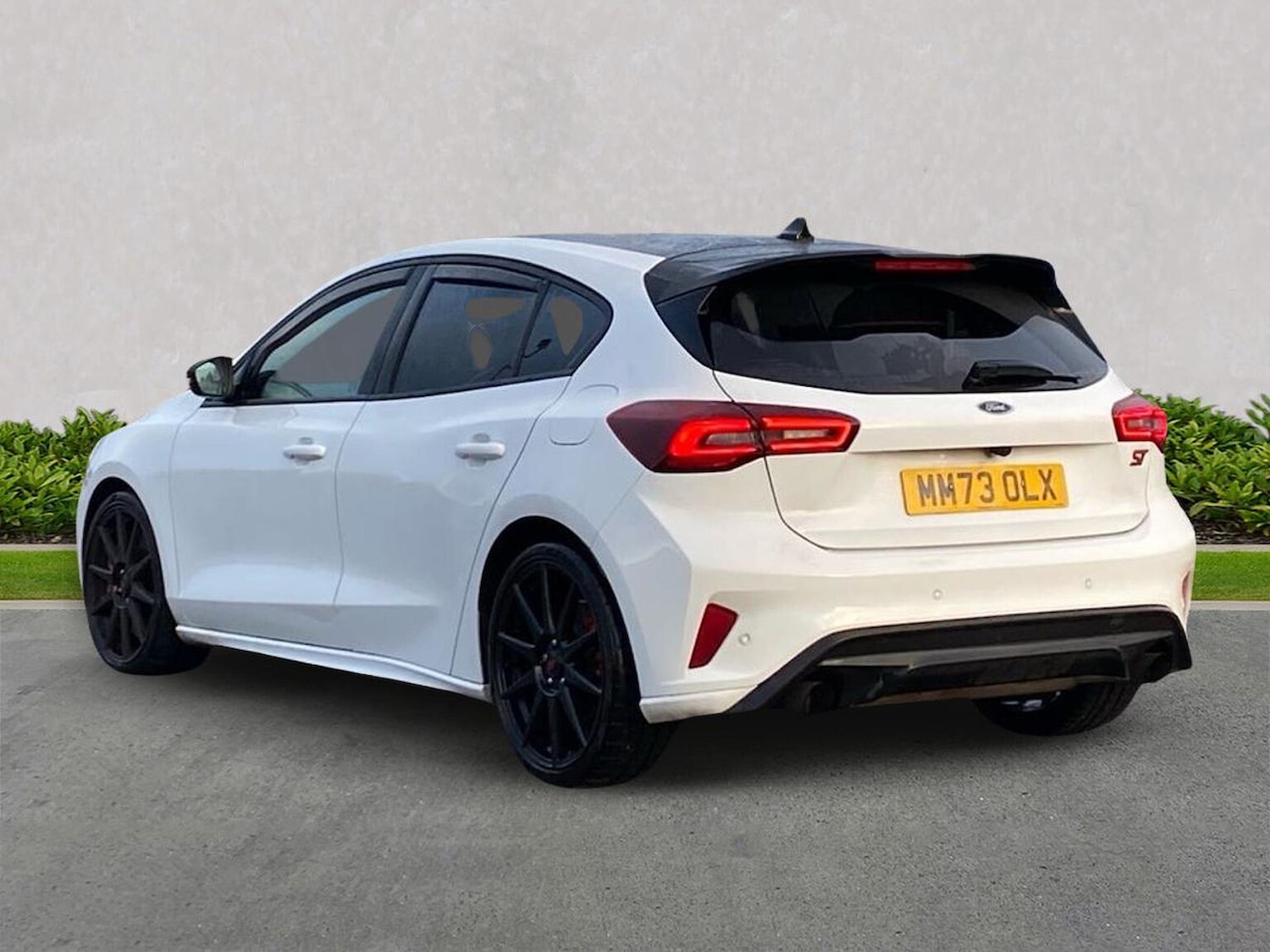 Used Ford Focus 2023 for sale - 76363345: Photo 2