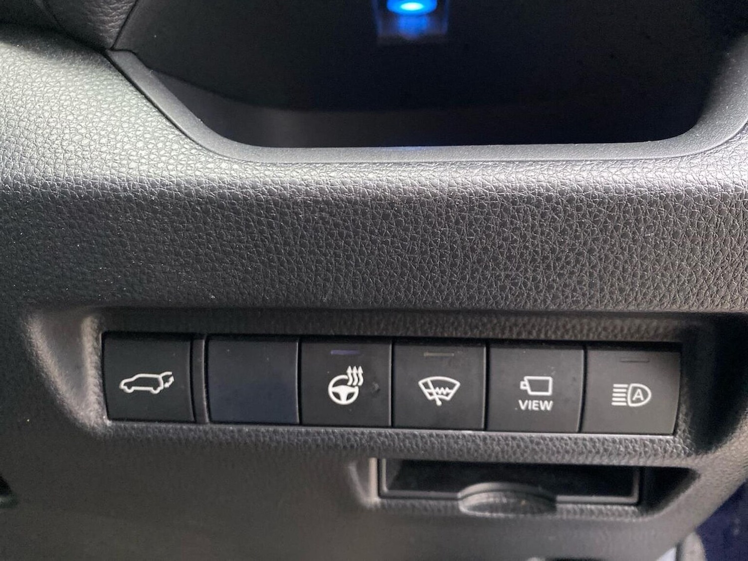 Used Toyota RAV4 2021 for sale - 77707465: Photo 22