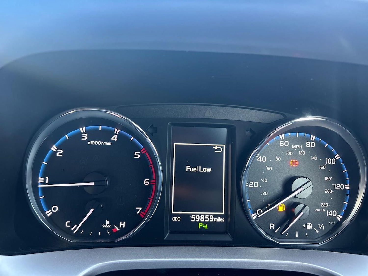 Used Toyota RAV4 2016 for sale - 76363375: Photo 10