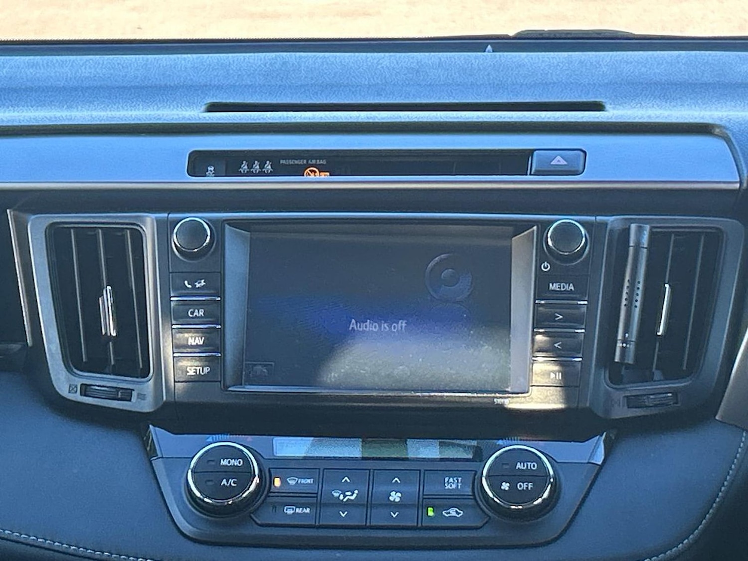 Used Toyota RAV4 2016 for sale - 76363375: Photo 11