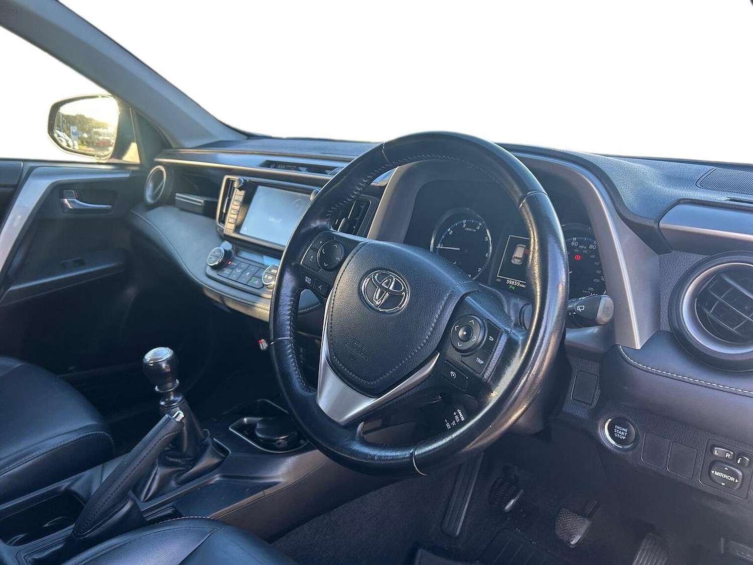 Used Toyota RAV4 2016 for sale - 76363375: Photo 15