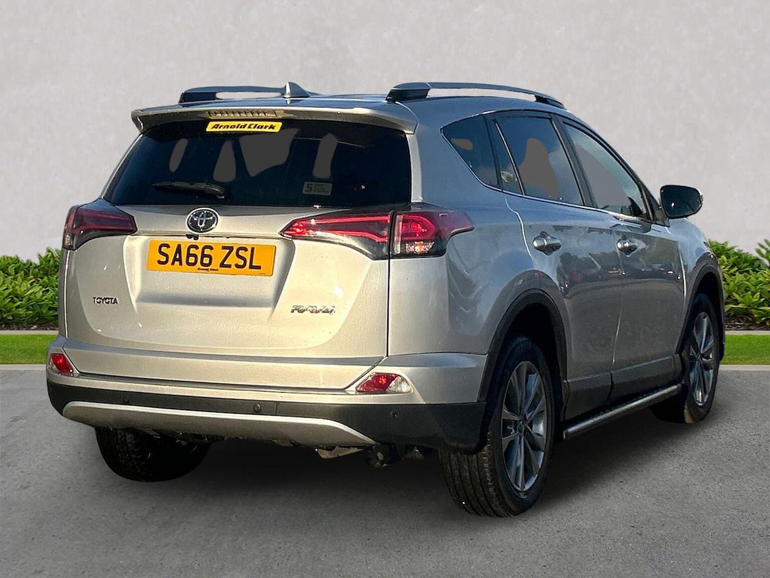 Used Toyota RAV4 2016 for sale - 76363375: Photo 18