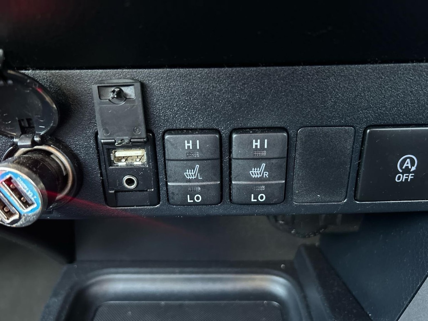 Used Toyota RAV4 2016 for sale - 76363375: Photo 25