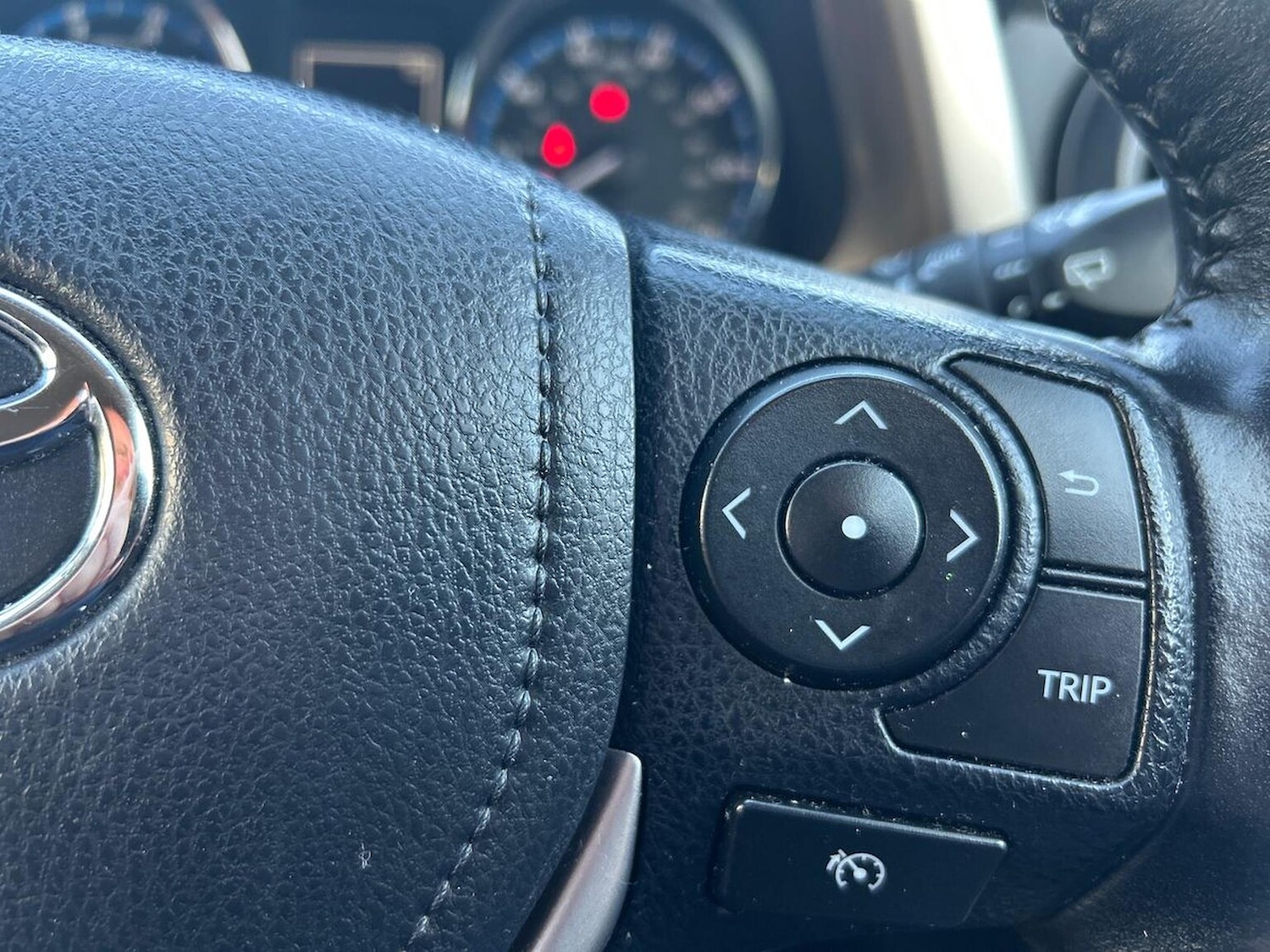 Used Toyota RAV4 2016 for sale - 76363375: Photo 27