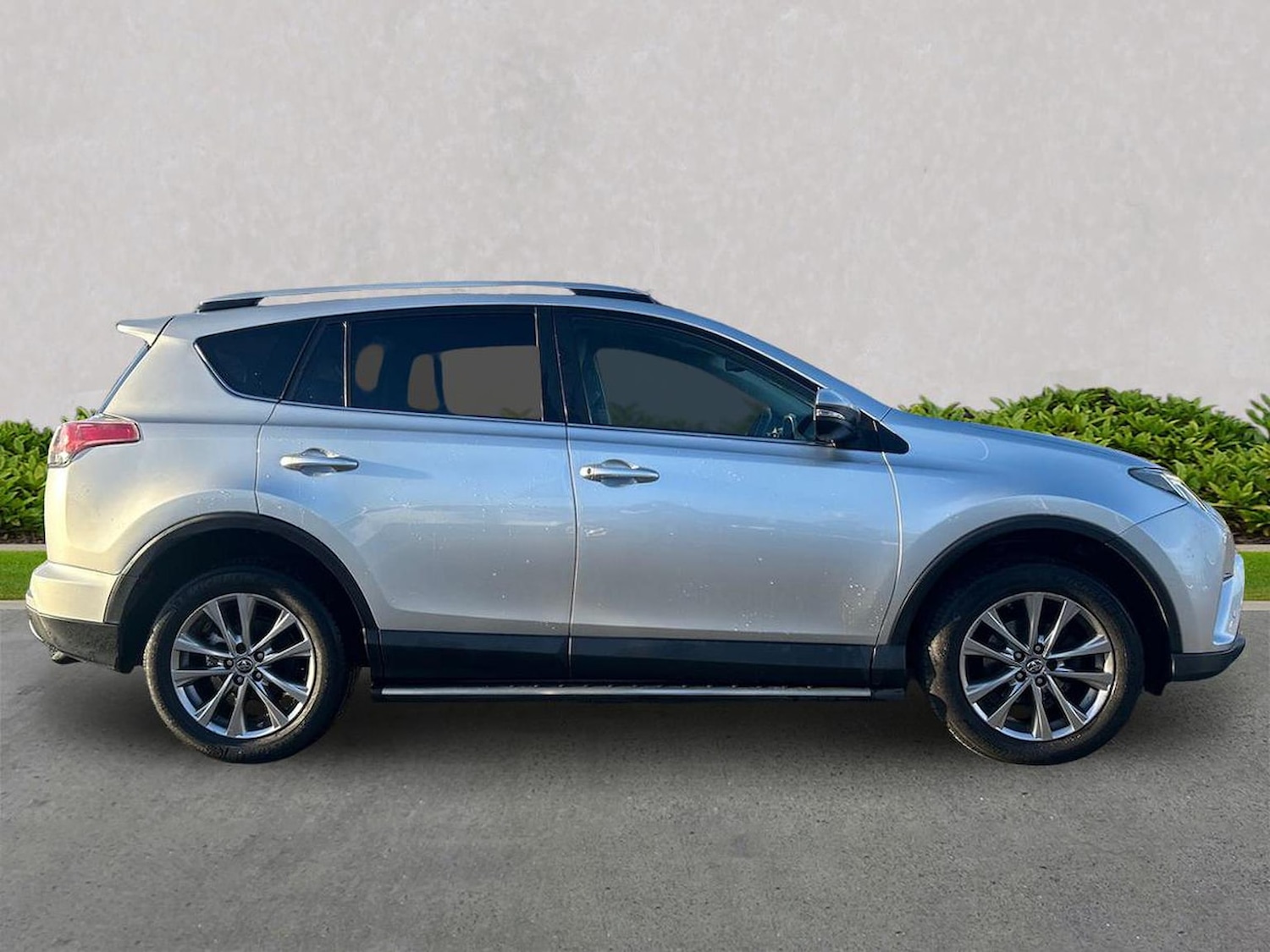 Used Toyota RAV4 2016 for sale - 76363375: Photo 3