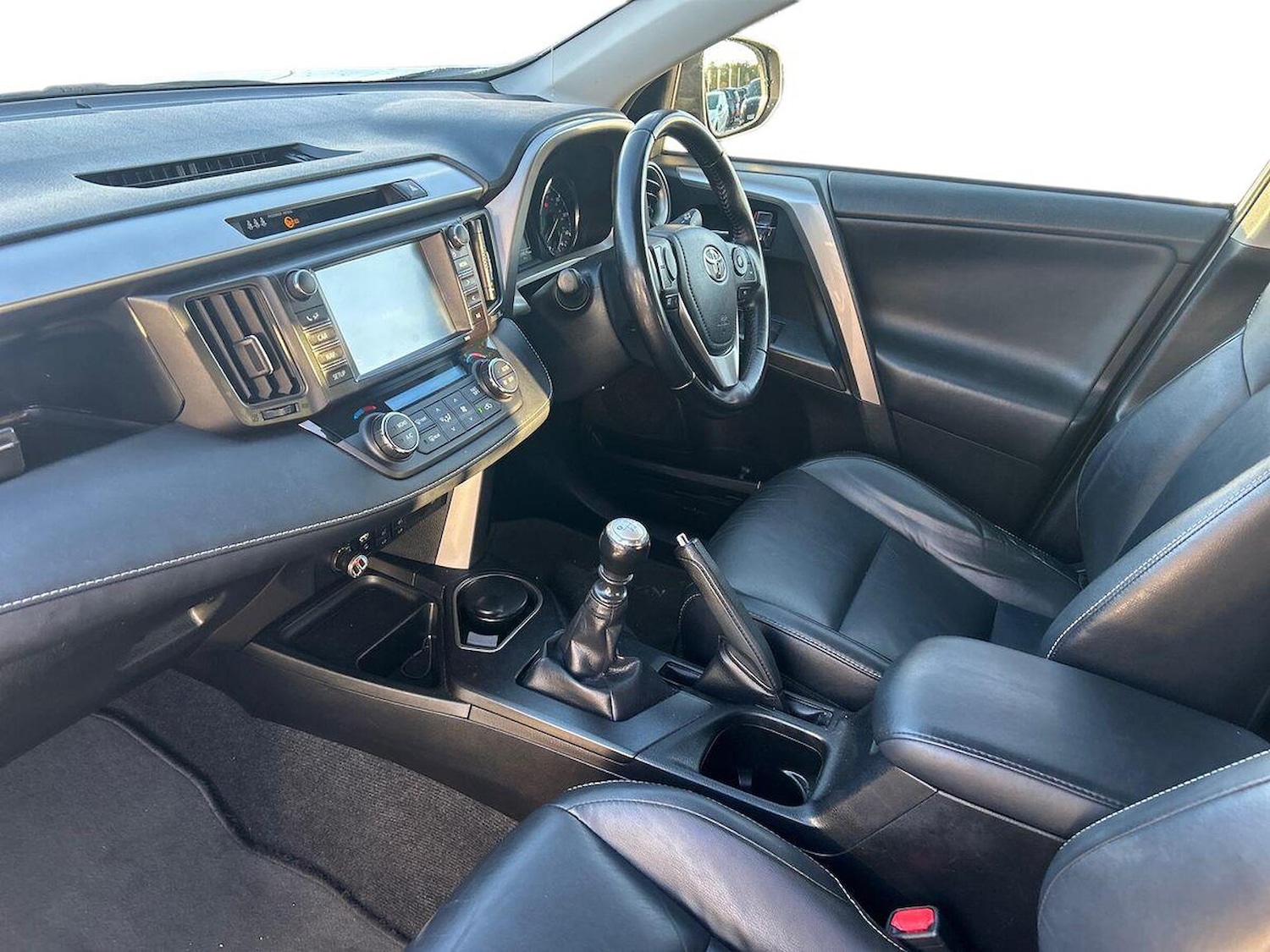 Used Toyota RAV4 2016 for sale - 76363375: Photo 7