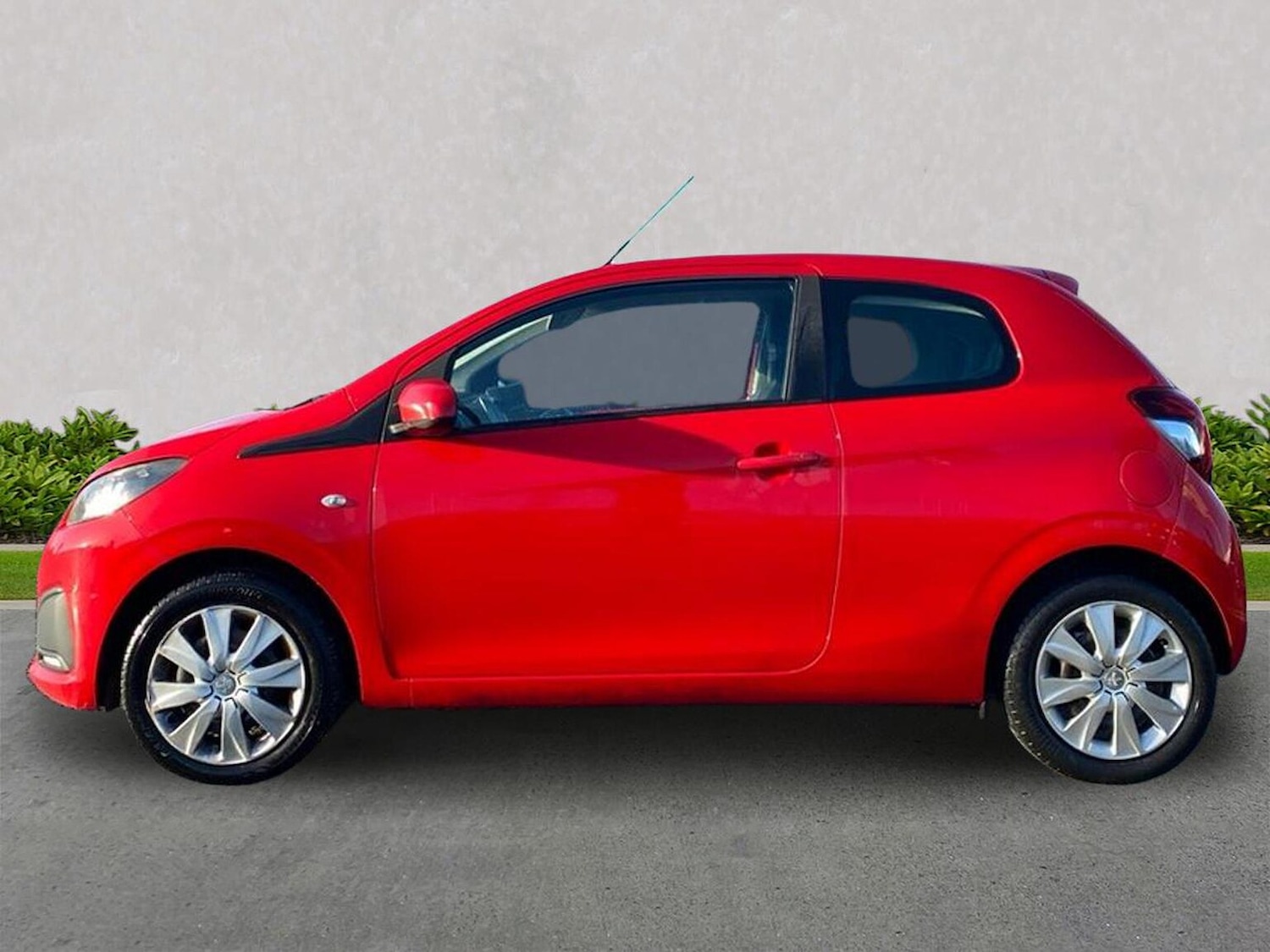 Used Peugeot 108 2017 for sale - 76860086: Photo 19