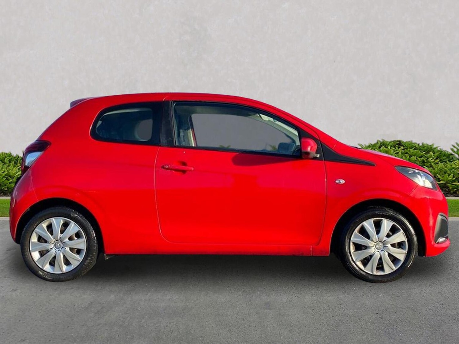 Used Peugeot 108 2017 for sale - 76860086: Photo 3