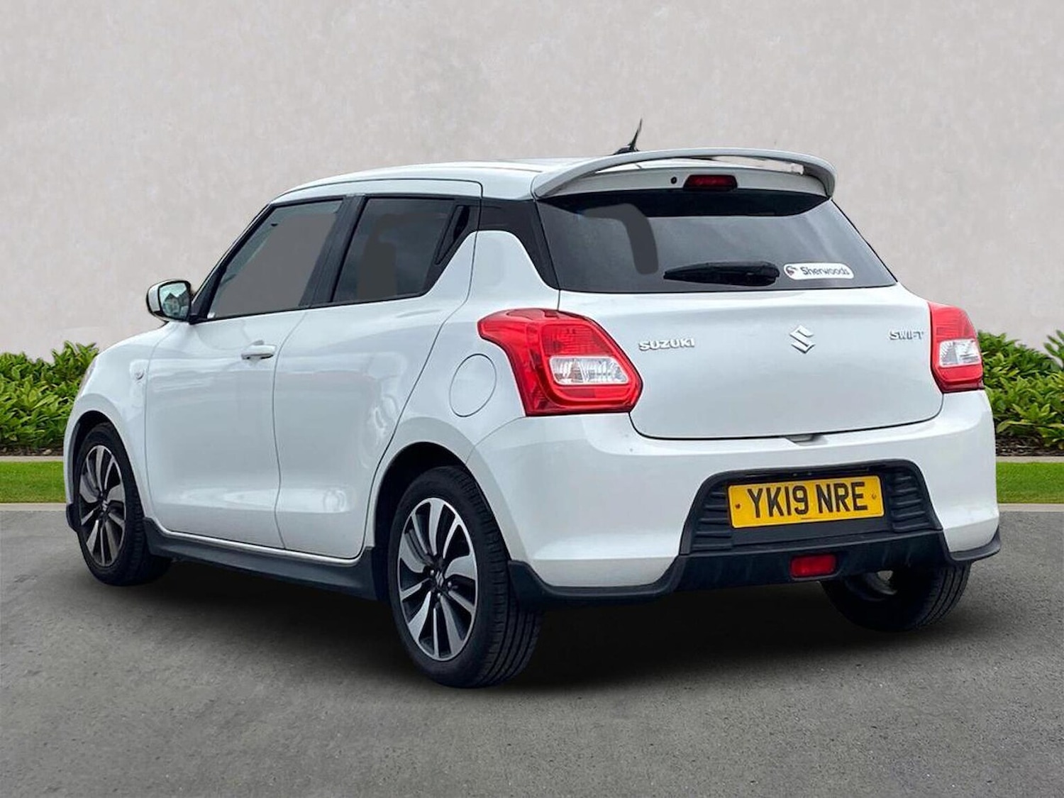 Used Suzuki Swift 2019 for sale - 75983966: Photo 2