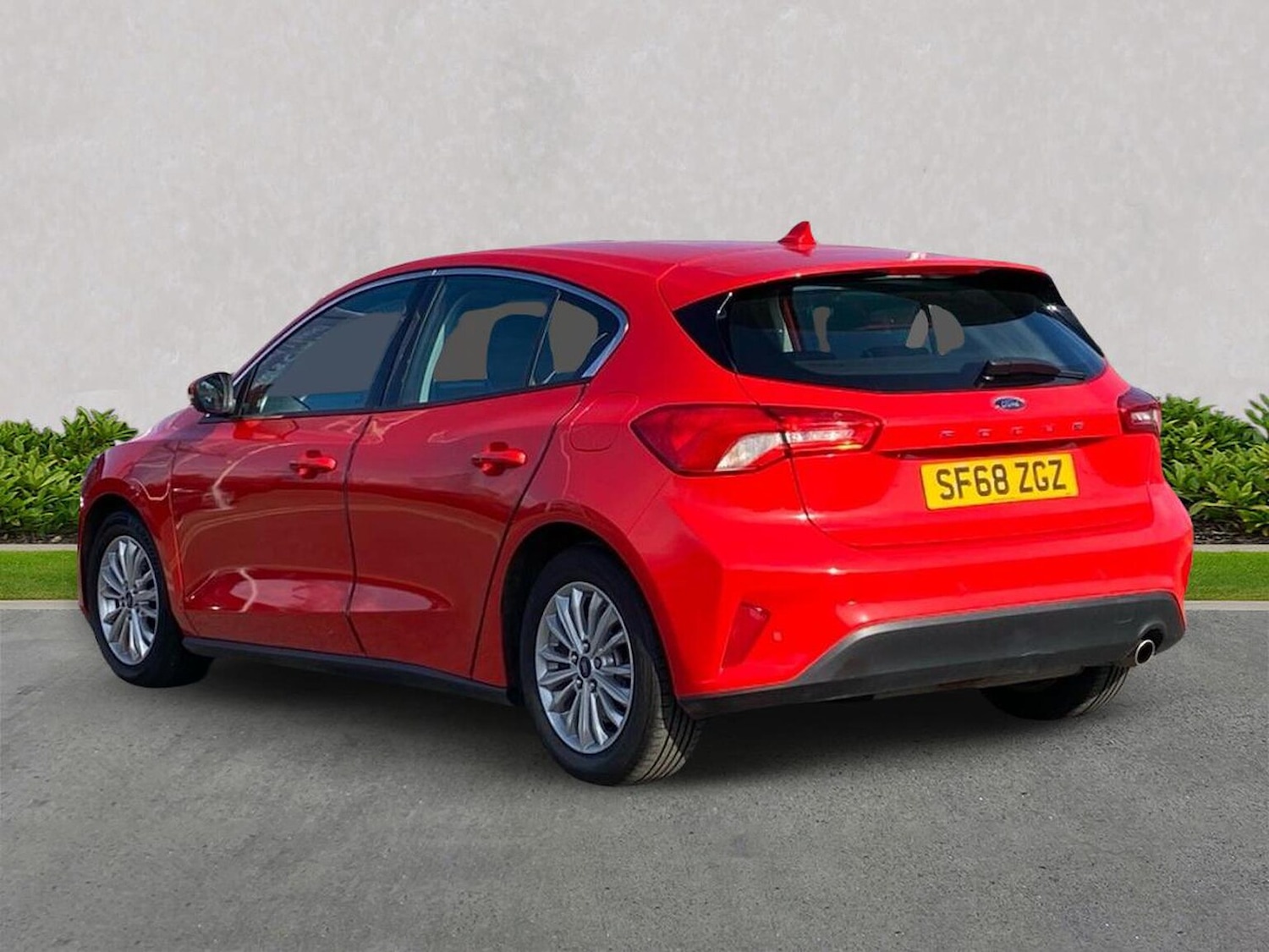 Used Ford Focus 2018 for sale - 76225135: Photo 2