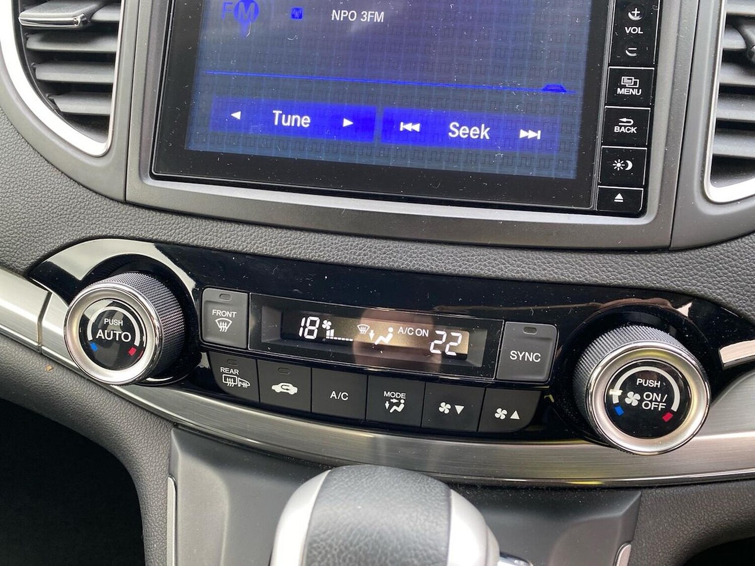 Used Honda CR-V 2017 for sale - 76554310: Photo 12