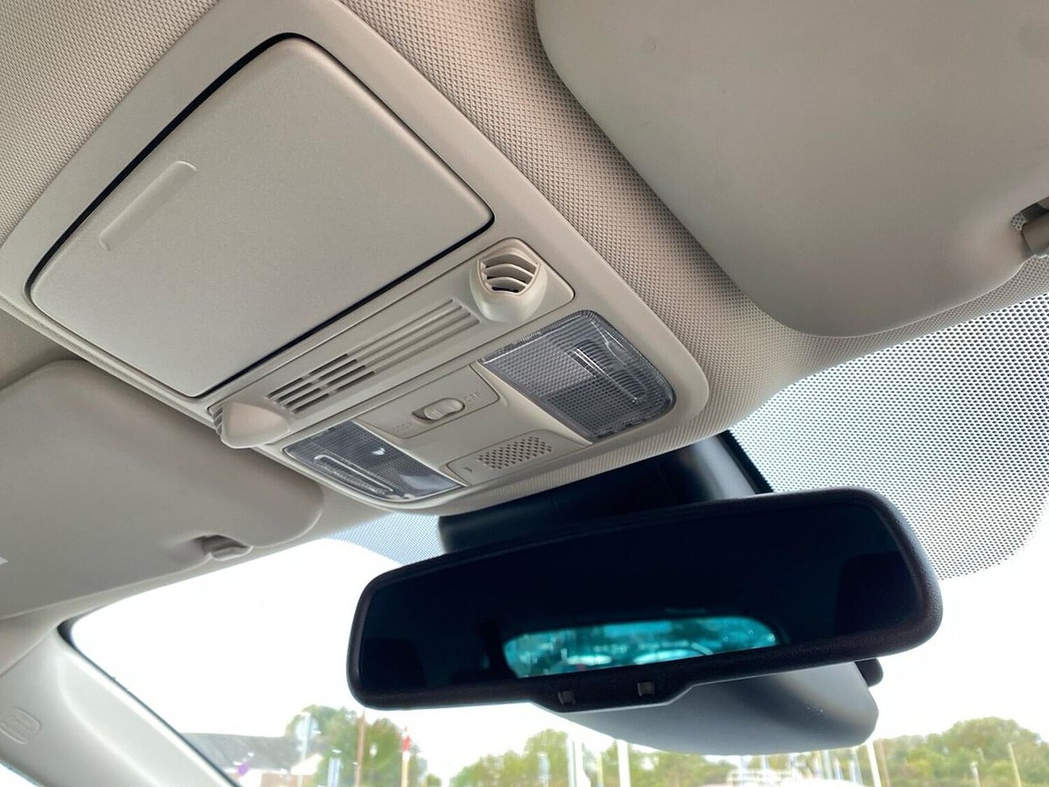 Used Honda CR-V 2017 for sale - 76554310: Photo 14